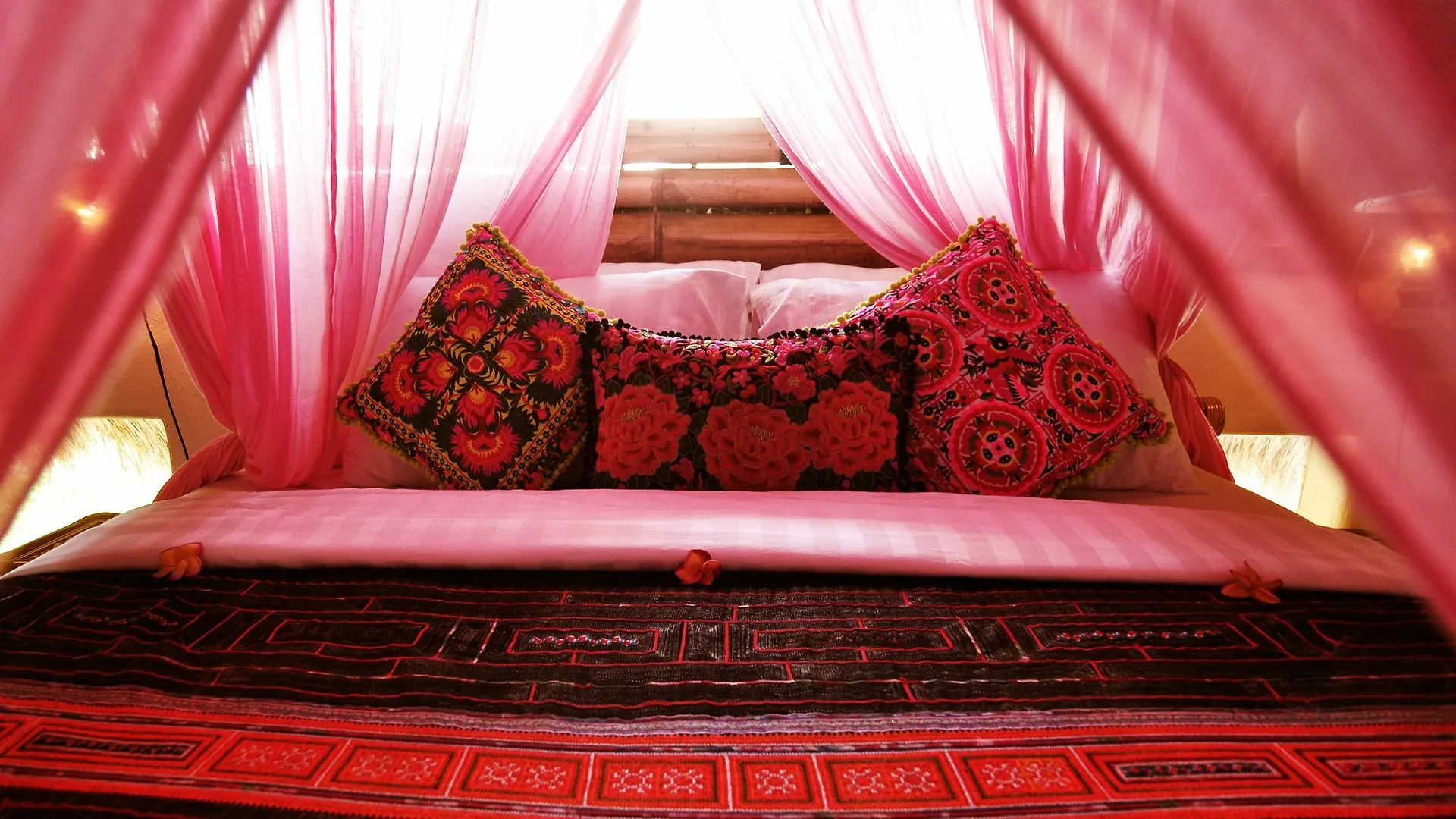 Bali Bohemia Huts Hotel Ubud 4*,